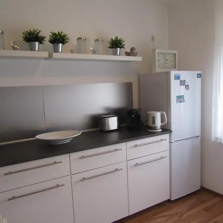 Apartment Troja *